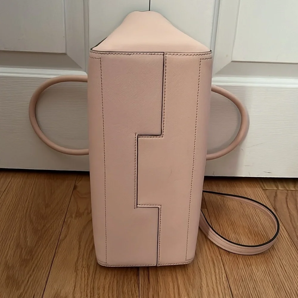 NWOT Tory Burch Saffiano Leather Pink Robinson double zip tote bag